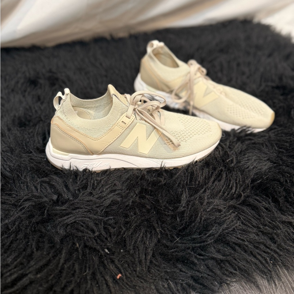New Balance Cream Sneakers with Cushioned Sole and Knit Upper